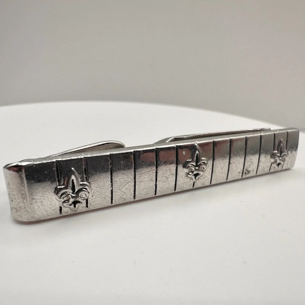 Vintage Swank Silver Tone Fleur De‎ Lis Cufflinks & Tie Clip Earing Set Jewelry
